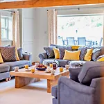 بيت للعطل 4 Bed In Hawkswick Oc-o27755 *