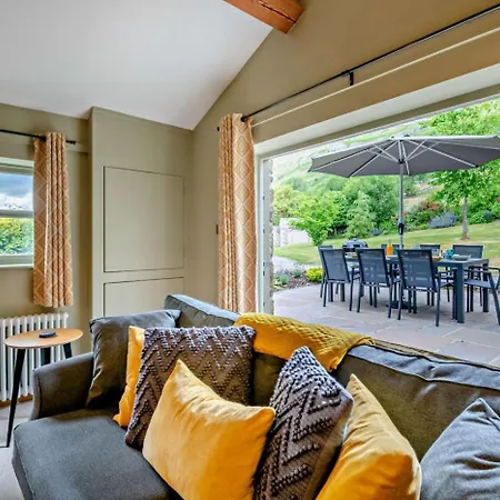 4 Bed In Hawkswick Oc-o27755 *