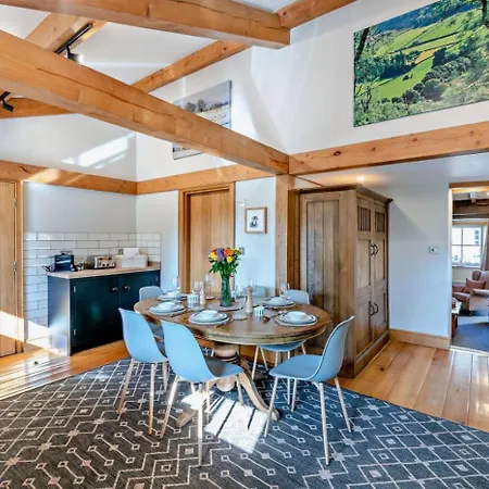 4 Bed In Hawkswick Oc-o27755 Holiday home