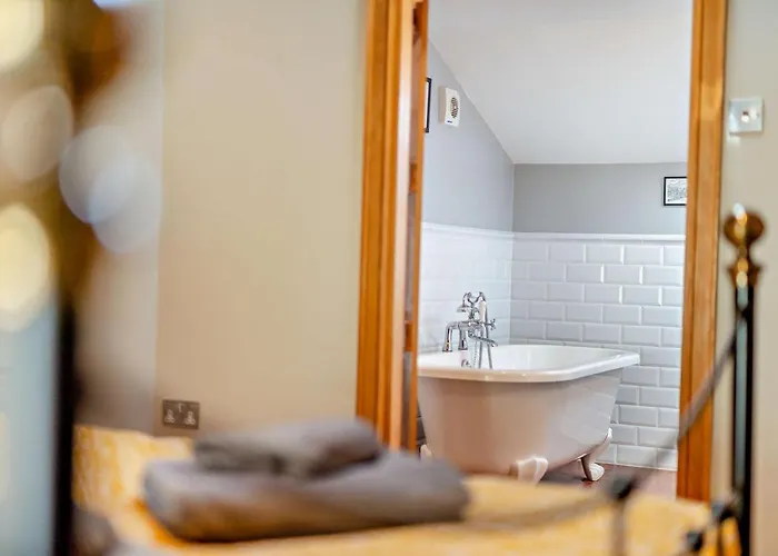 Holiday home 4 Bed In Hawkswick Oc-o27755 *